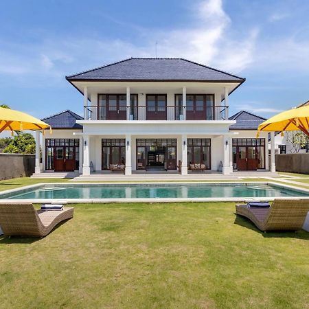 Villa Besakih 5Br, 5 Mins To Beach - Canggu Eksteriør bilde