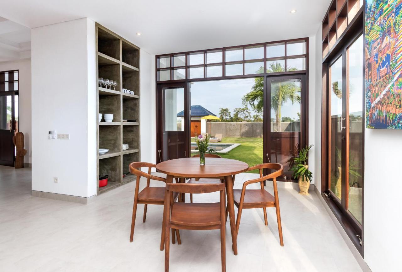 Villa Besakih 5Br, 5 Mins To Beach - Canggu Eksteriør bilde