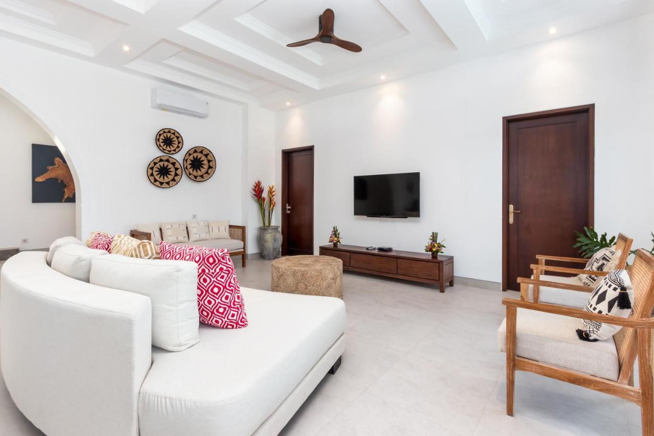 Villa Besakih 5Br, 5 Mins To Beach - Canggu Eksteriør bilde